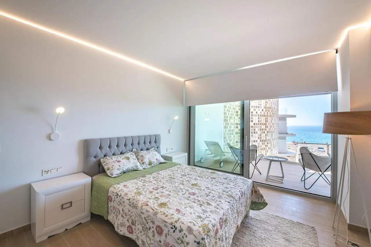 Excellent Two Bedroom Apartment Fuengirola