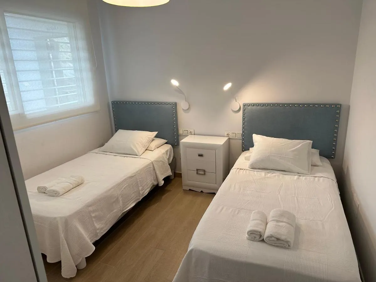 Excellent Two Bedroom Apartment Fuengirola